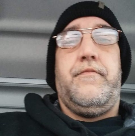 Profile Picture of Robert Bieschke (@bieschkebob74) on Poshmark