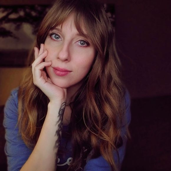 Profile Picture of Marie-ève Breuleux-gareau (@mariebreuleux) on Poshmark