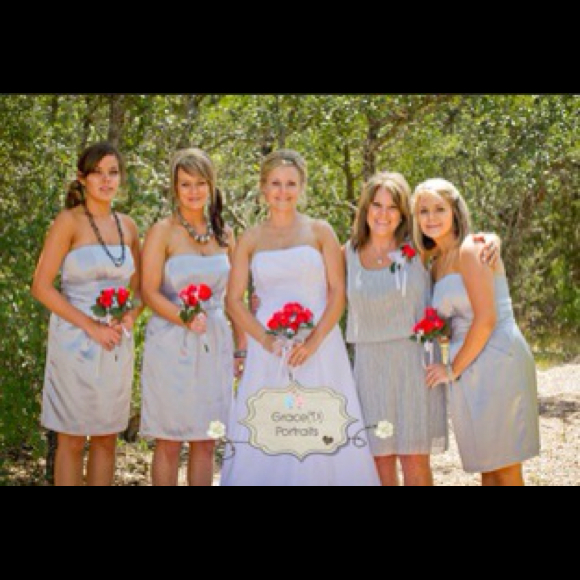 Profile Picture of Shari Hembree (@sharilynn2011) on Poshmark