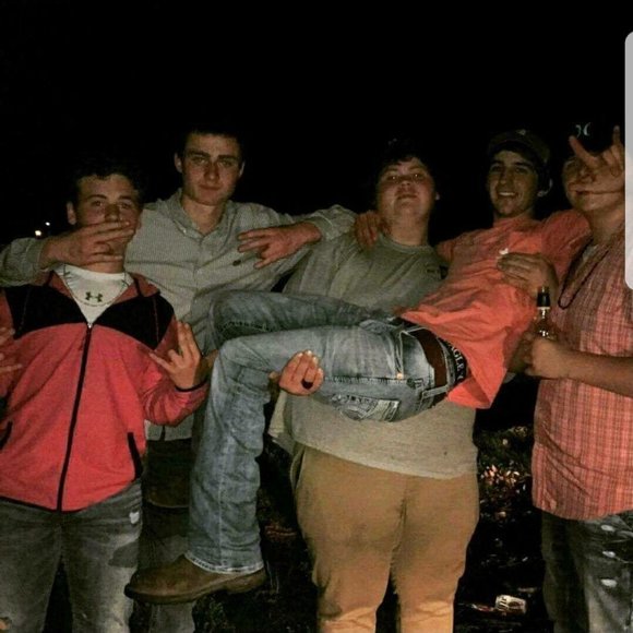 Profile Picture of Andy Lancaster (@andylancaster) on Poshmark