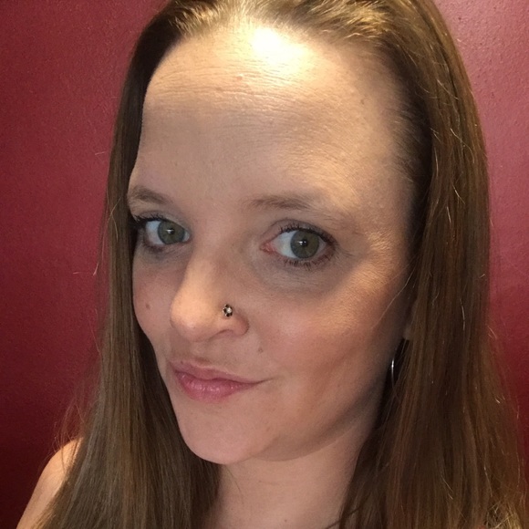 Profile Picture of Kayla Crawford (@kaycrawford412) on Poshmark
