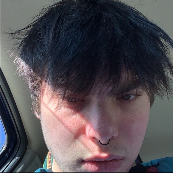 Profile Picture of Trenton Greable (@trenenenton) on Poshmark