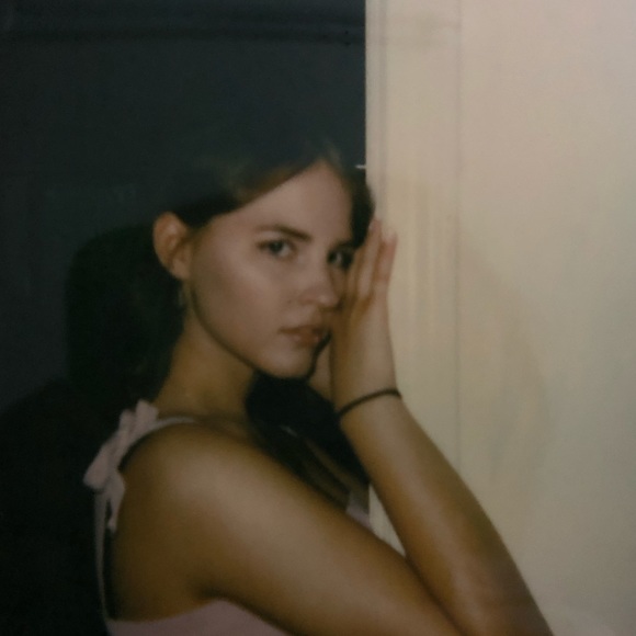 Profile Picture of Mary Tuzinsky (@marytuzinsky) on Poshmark