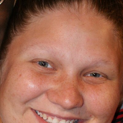 Profile Picture of Lyndsay Tinnerello (@Lyndsay2010) on Twitter