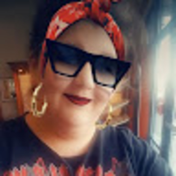 Profile Picture of Marian Zwiebel (@maidmary14) on Poshmark