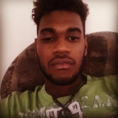 Profile Picture of Devin Bourne (@davinb2) on Twitter