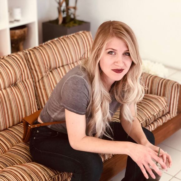 Profile Picture of Audrey Hale (@ahale13) on Poshmark