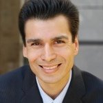 Profile Picture of Robert Sinohue (@rsinohue) on Instagram