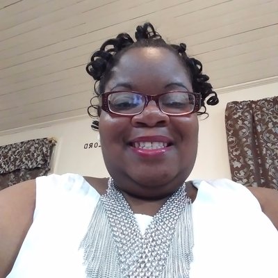 Profile Picture of Amanda K Laurel (@@snookywright) on Twitter