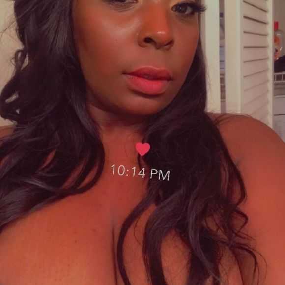 Profile Picture of Ericka Galloway (@mochakoko) on Poshmark