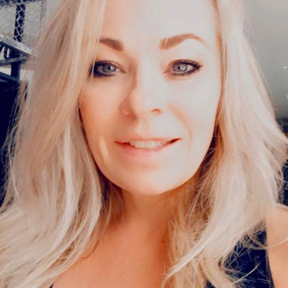 Profile Picture of Melissa Collopy (@melissacollopy) on Poshmark