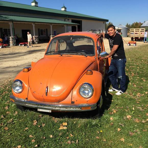 Profile Picture of Cristian Barrientos (@cristian172) on Poshmark