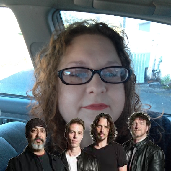 Profile Picture of Bracee Ellington (@bracee_ell) on Poshmark