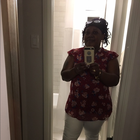 Profile Picture of Marlo Thomas (@marlot47) on Poshmark