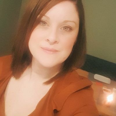 Profile Picture of Vicki (@vickihodson6) on Twitter