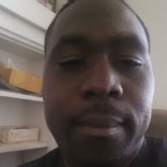 Profile Picture of Jason Felix (@jayfelix28) on Poshmark