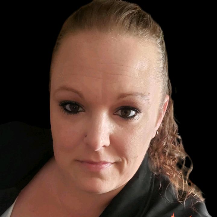 Profile Picture of Jessi Rutschke (@justarandommom1978) on Tiktok