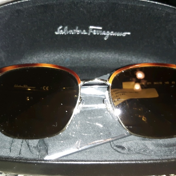 Profile Picture of Jose Herrera (@lima305) on Poshmark