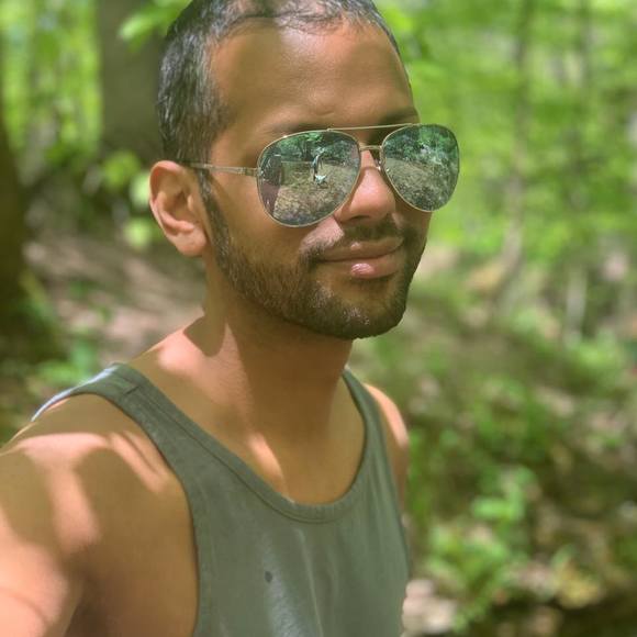 Profile Picture of Naresh Patel (@light363636) on Poshmark