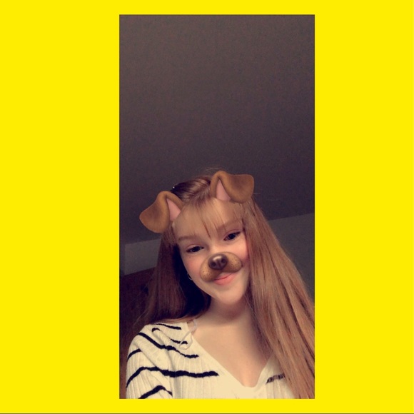 Profile Picture of Miranda Zanetti (@mirandazanetti) on Poshmark