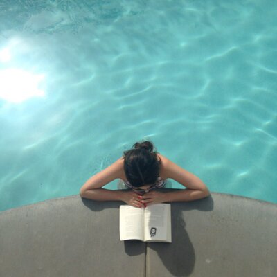 Profile Picture of Claire Moore (@cmooresalgado) on Twitter