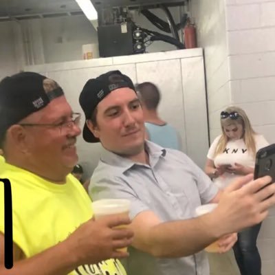 Profile Picture of Res Au Jus Ciabatta (@RobertKSal) on Twitter