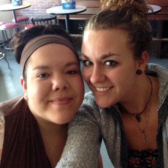 Profile Picture of Ashley Pequeno (@pequenoashley) on Poshmark