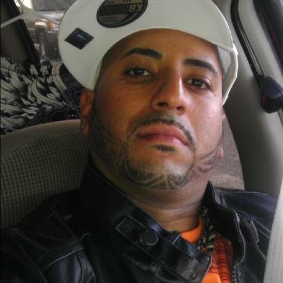 Profile Picture of Jose Ocasio (@ocasiologistics) on Poshmark
