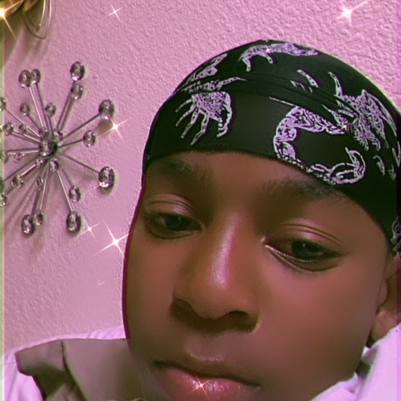 Profile Picture of Zachariah Greer (@nitrowhatup) on Poshmark