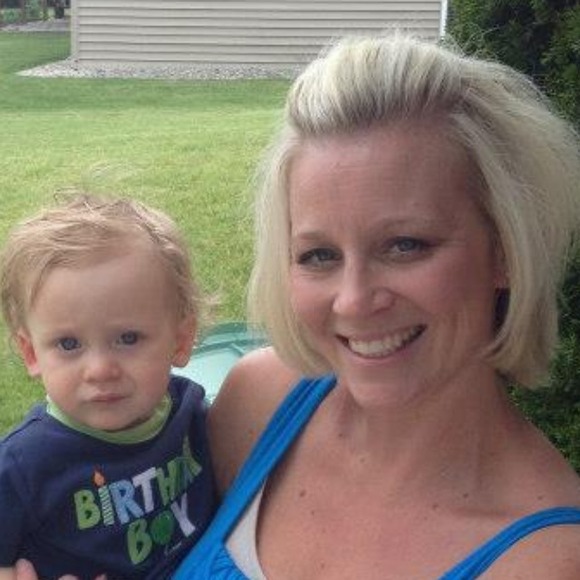Profile Picture of Kim Wohlfeil (@kimwohlfeil) on Poshmark