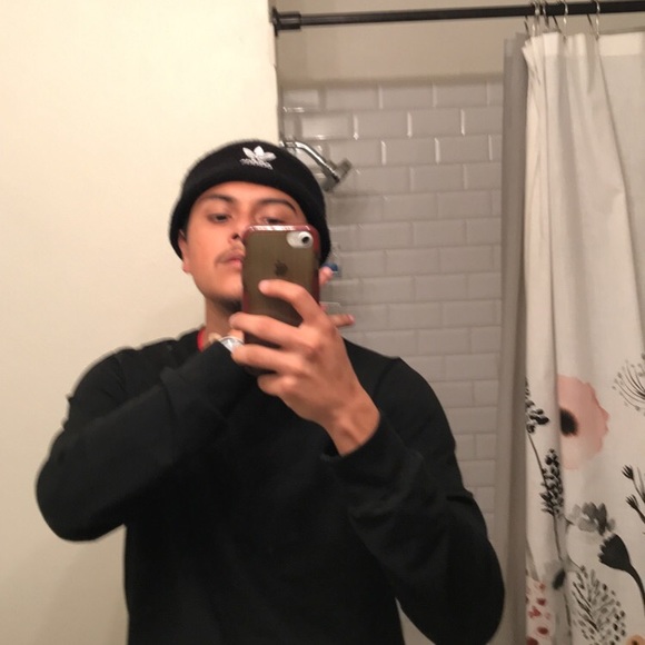 Profile Picture of Benjamin Campos (@camposbenji) on Poshmark