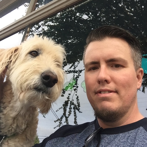 Profile Picture of Brian Hardy (@bhpnw) on Poshmark