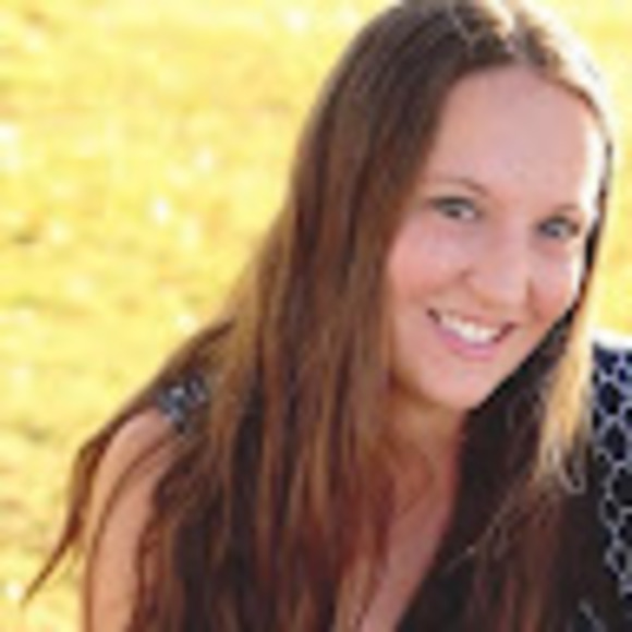 Profile Picture of Sherri Rader (@srader85) on Poshmark