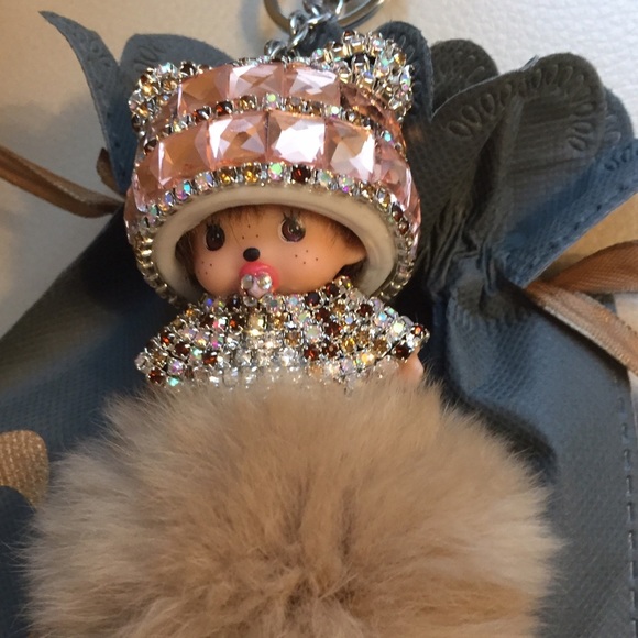 Profile Picture of Lucy Loo (@mnesek) on Poshmark