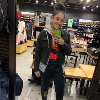Profile Picture of Terry Ledesma (@TerryBerryKix) on Twitter