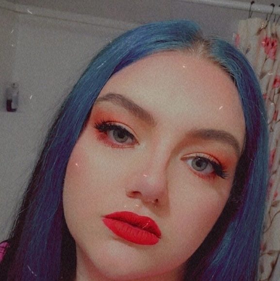 Profile Picture of Hailey Cramer (@haileycramer) on Poshmark