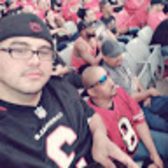 Profile Picture of Victor Samaniego (@asnv0191) on Poshmark