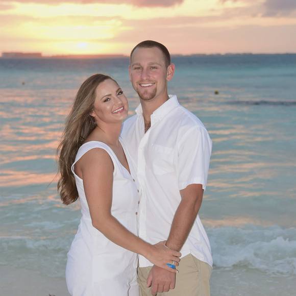 Profile Picture of Garrett Andrews (@garrettandrews) on Poshmark