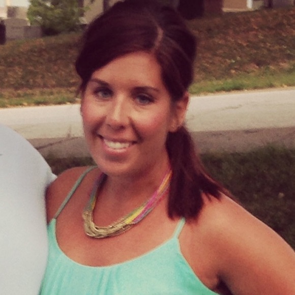 Profile Picture of Ashley Humberston (@ashleyv723) on Poshmark
