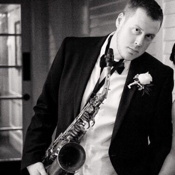 Profile Picture of Andrew Dixon (@asdixon85) on Poshmark