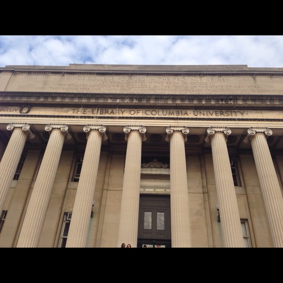 Profile Picture of Angelica Erives (@ae2016) on Poshmark