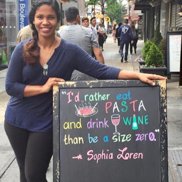 Profile Picture of Mayi Custodio libfeld (@bemayical) on Poshmark