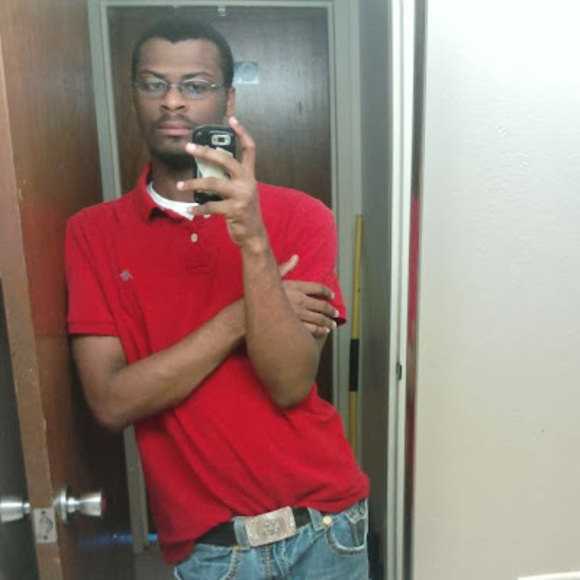 Profile Picture of Aaron Mckinney (@acemac92) on Poshmark