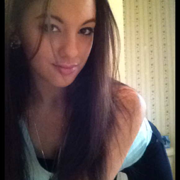 Profile Picture of Raina Cappetta (@rainaskybird) on Poshmark