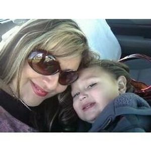 Profile Picture of Laura Centeno (@insanemama47) on Myspace