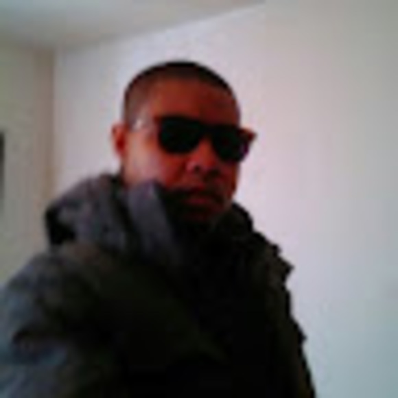 Profile Picture of Mozart John (@pryvateryan0613) on Poshmark