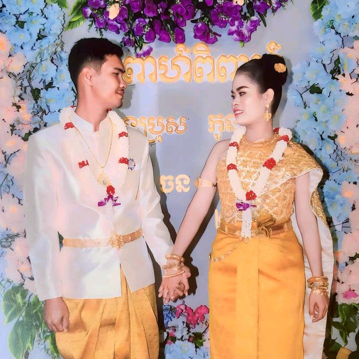 Profile Picture of John Oeurn (@johnoeurn81) on Tiktok