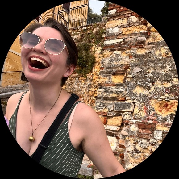 Profile Picture of Genevieve Dornemann (@gdornemann) on Poshmark