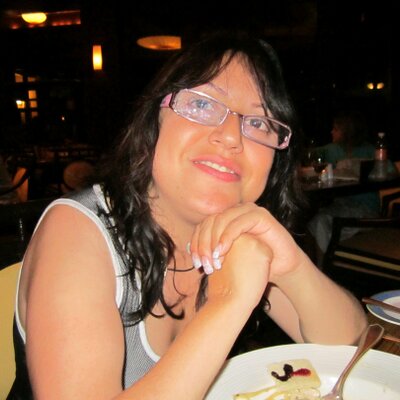 Profile Picture of Claudia Zepeda (@claudiazepeda11) on Twitter