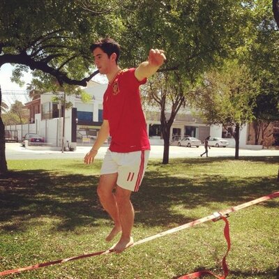 Profile Picture of Jerry De La Garza (@JerrydlG) on Twitter